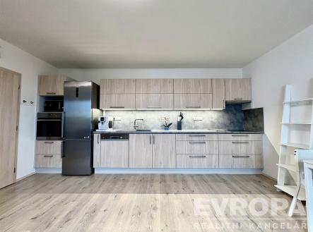 Prodej bytu, 3+kk, 71 m²