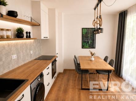 Prodej bytu, 2+kk, 44 m²