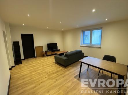 Pronájem bytu, 3+kk, 95 m²