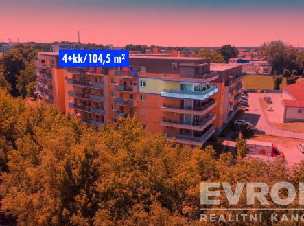 Prodej bytu, 4+kk, 132 m²