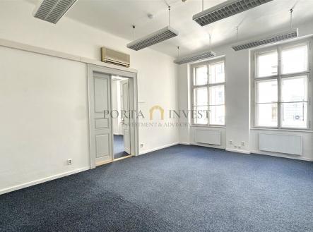 Pronájem kanceláře, 1 116 m²