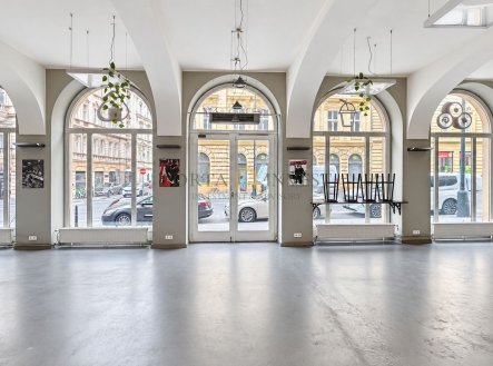 Pronájem obchodní prostory, 180 m²