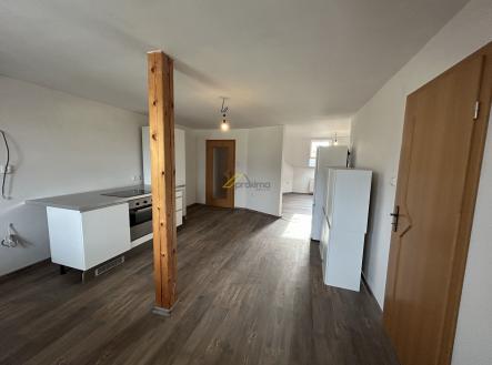 Pronájem bytu, 4+kk, 112 m²