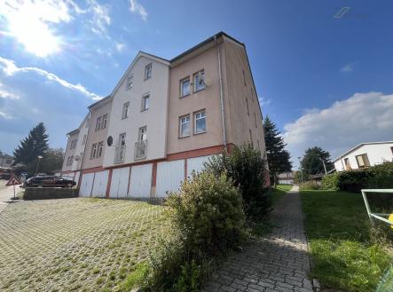 Dům