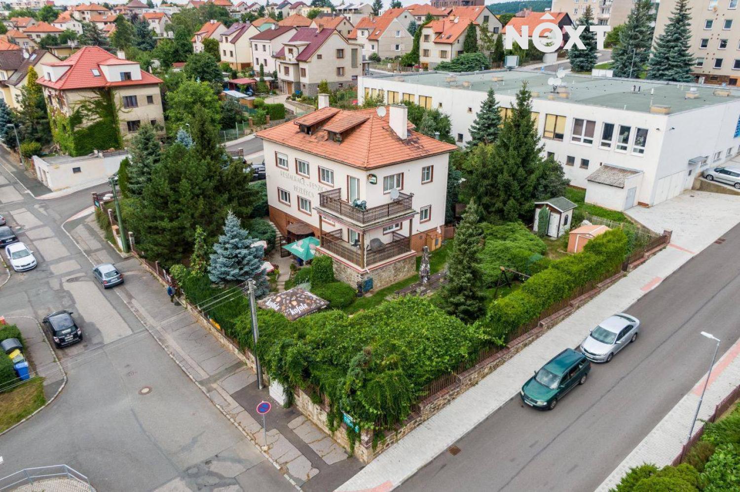 Prodej komerční Kanceláře, 450㎡