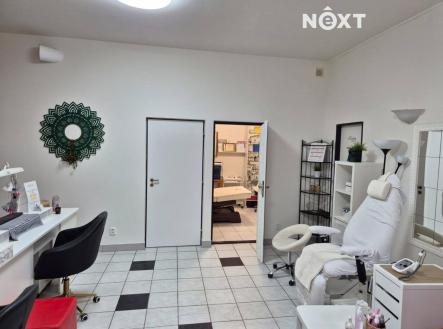 Pronájem komerčního objektu, obchodní centrum, 49 m²