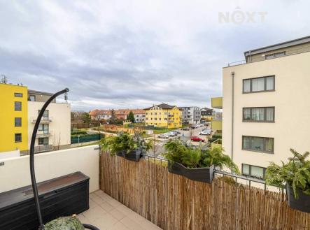 Pronájem bytu, 2+kk, 66 m²