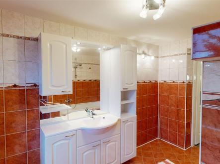 Pronájem domu/vily, 179 m²