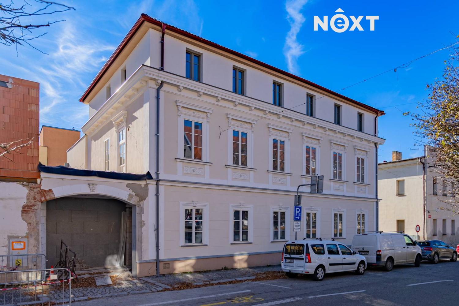 Pronájem komerční Kanceláře, 123㎡