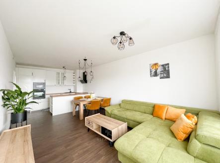 Pronájem bytu, 3+kk, 82 m²