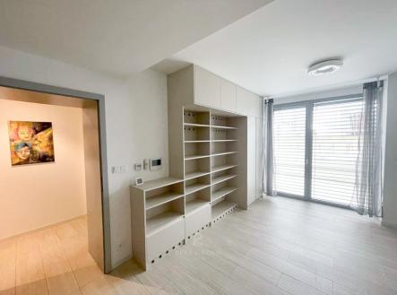 Pronájem bytu, 2+kk, 42 m²