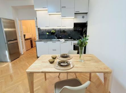 Pronájem bytu, 2+kk, 37 m²