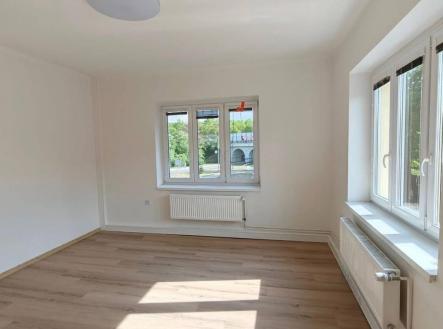 Pronájem bytu, 2+1, 42 m²