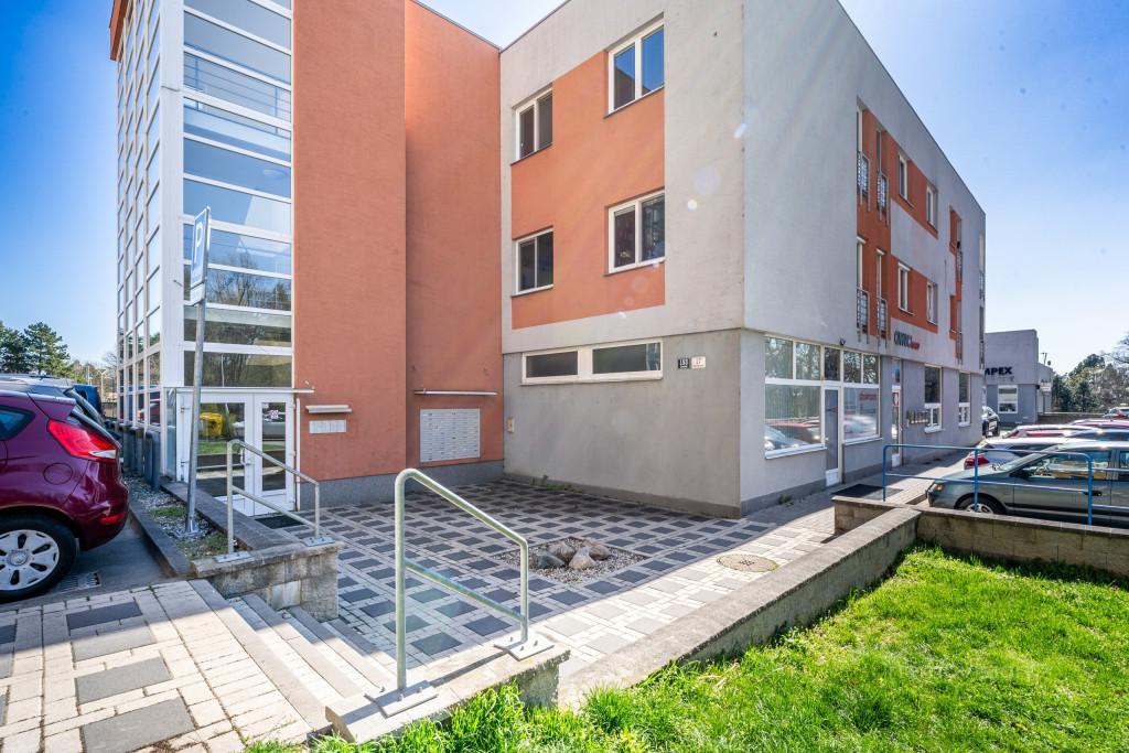 Pronájem bytu, 2+kk, 79 m²