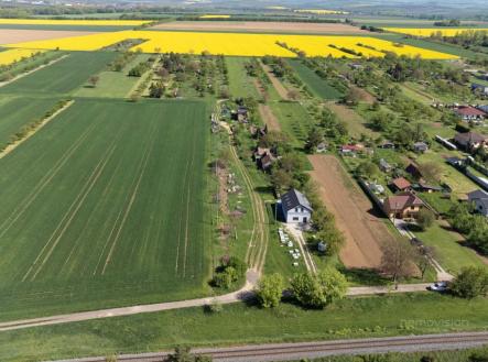 Prodej pozemku pro bydlení, 2 736 m²