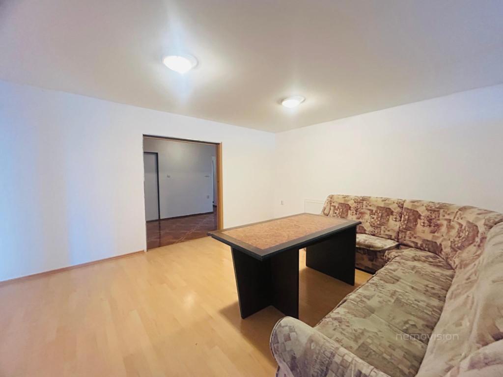 Pronájem bytu,  3+1, 130 m²