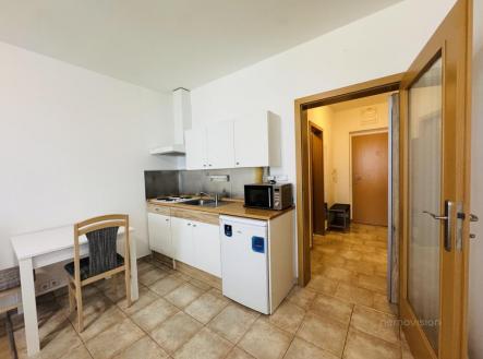 Pronájem bytu, 1+kk, 28 m²