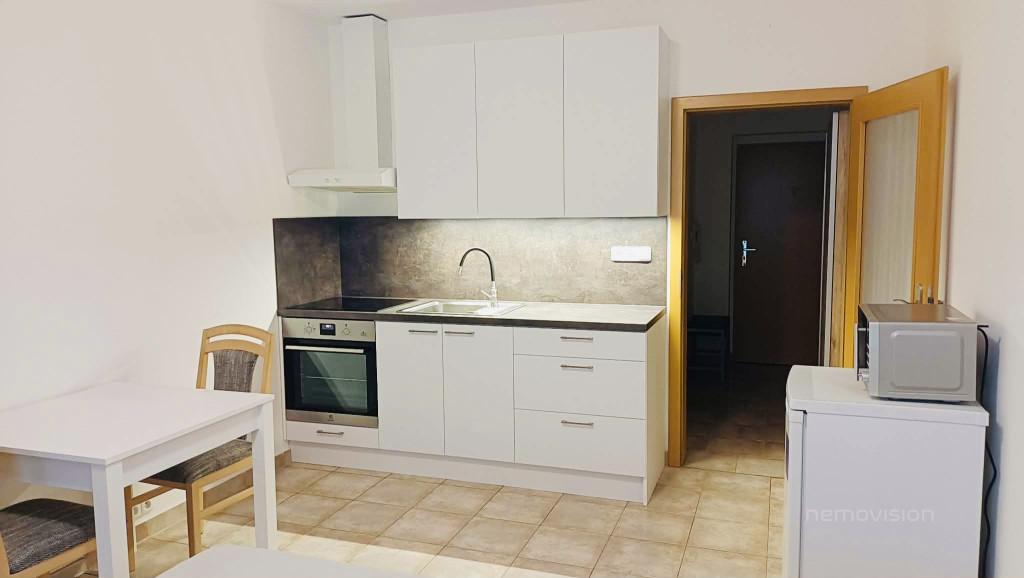 Pronájem bytu,  1+kk, 28 m²