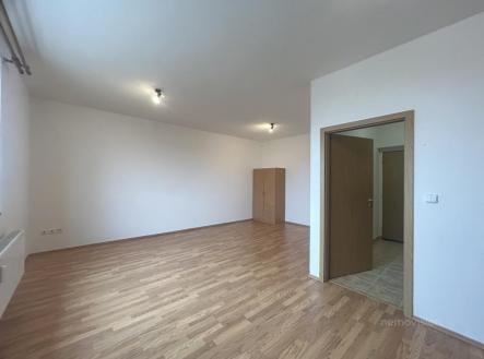 Pronájem bytu, 1+kk, 38 m²