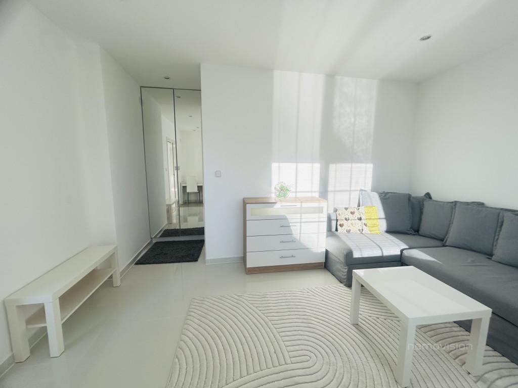 Pronájem bytu,  1+1, 40 m²