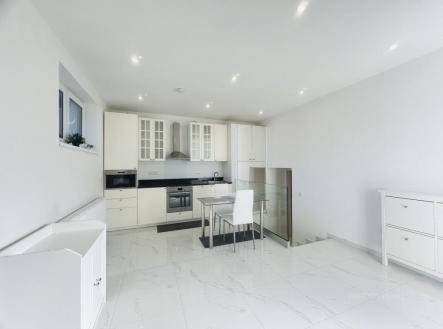 Pronájem bytu, 2+kk, 55 m²