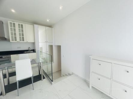 Pronájem bytu, 2+kk, 55 m²