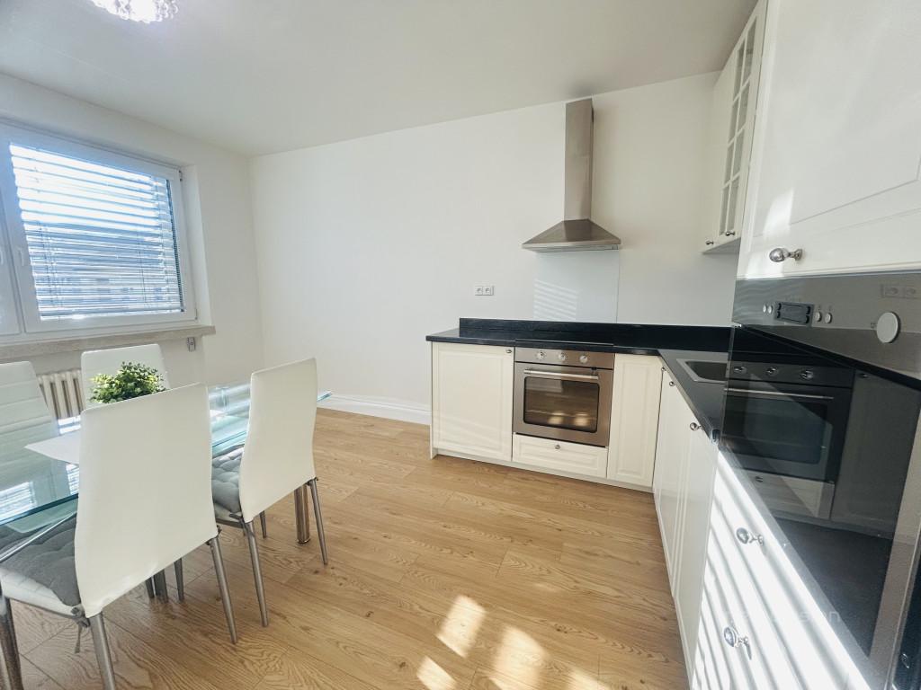 Pronájem bytu,  1+1, 42 m²