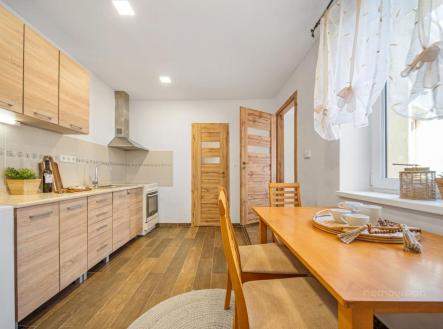 Prodej hotel, 111 m²