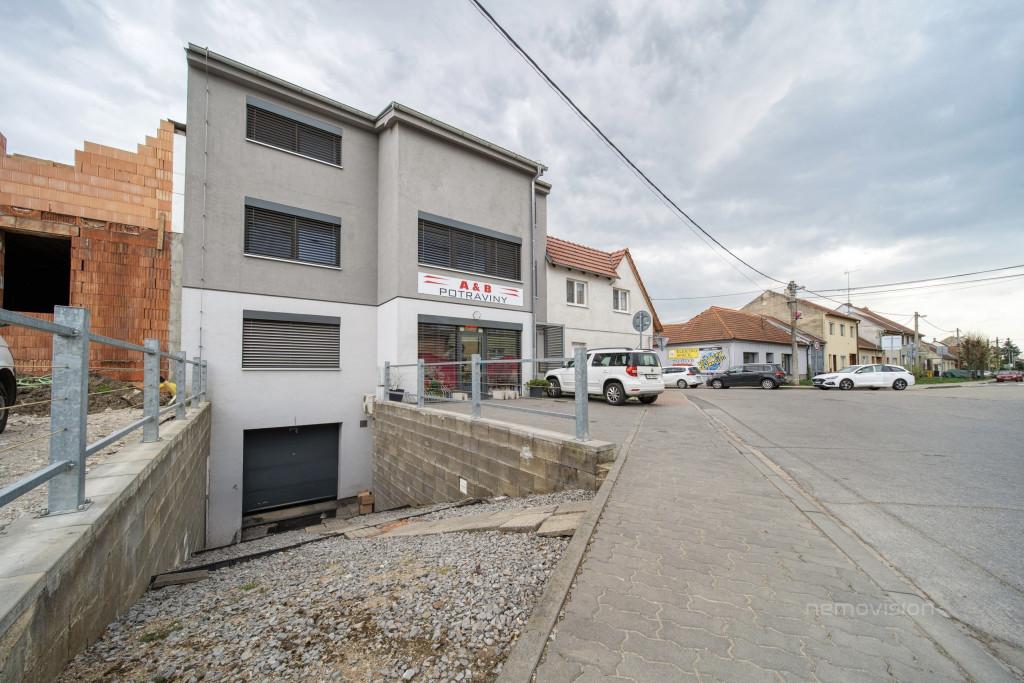 Prodej - nájemního domu, 234 m²