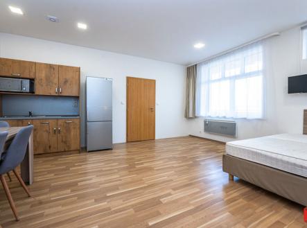 Pronájem bytu, 1+kk, 35 m²