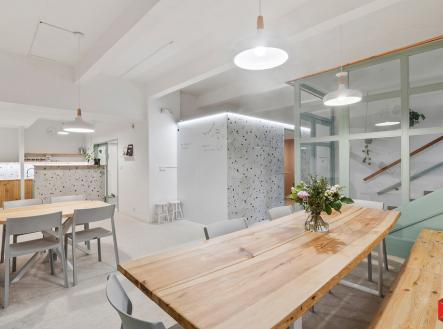 Prodej - obchodní prostor, 111 m²