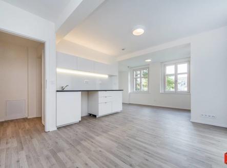 Pronájem bytu, 1+kk, 31 m²