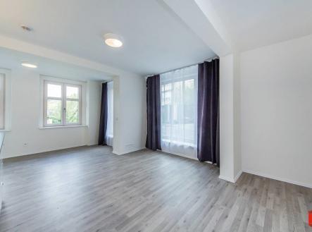 Pronájem bytu, 1+kk, 31 m²