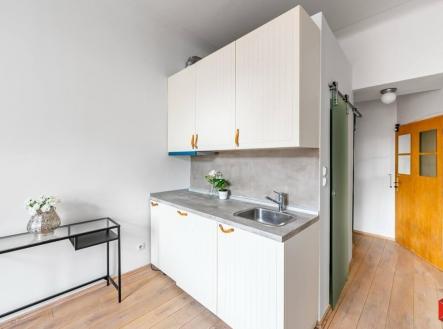 Pronájem bytu, 1+kk, 22 m²