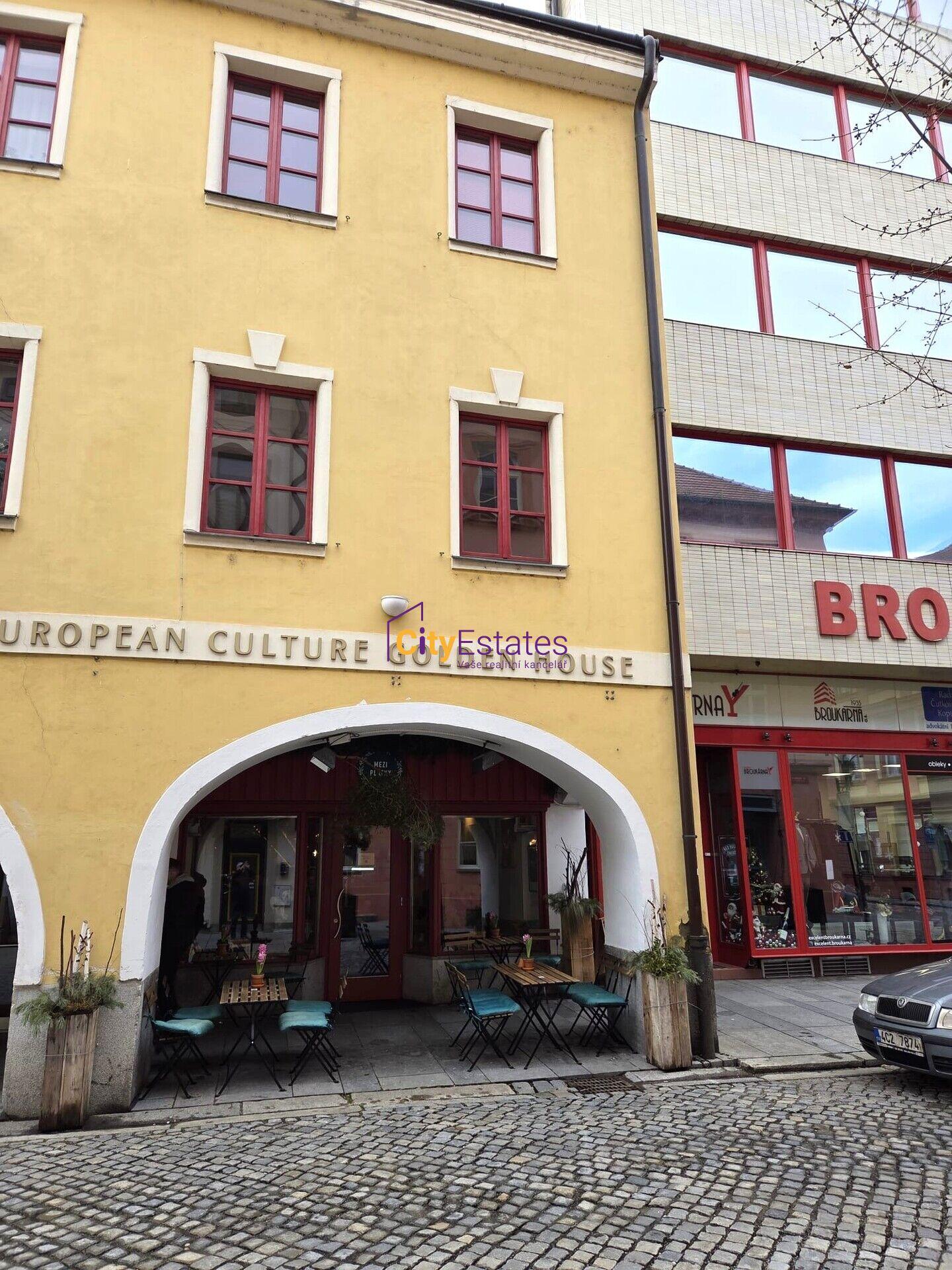 Reprezentativní prostory 59 m² v historickém srdci Č. Budějovic