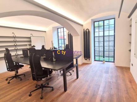 Prodej kanceláře, 85 m²