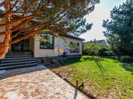 Pronájem domu/vily, 212 m²