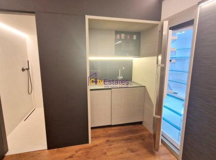 Prodej bytu, 2+1, 105 m²