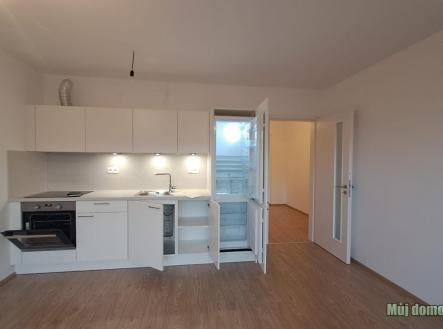 Pronájem bytu, 1+kk, 42 m²