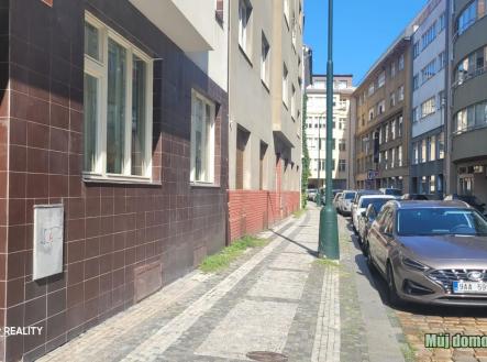 nab_453318737.jpg