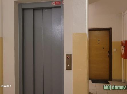 nab_453973185.jpg