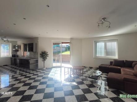 nab_450448415.jpg