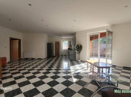 nab_450448427.jpg