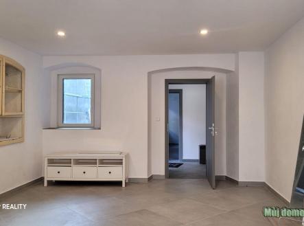 nab_449718093.jpg