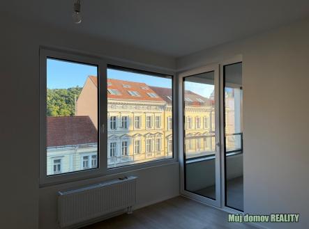 nab_468925813.jpg