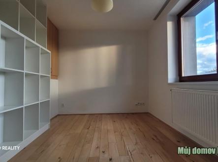 1717105882_ZSI1q50Qy3.jpg