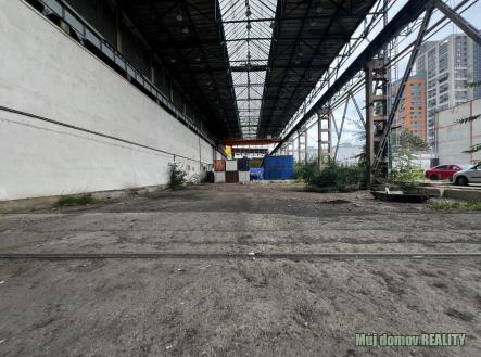 Pronájem pozemku pro komerční výstavbu, 1 900 m²