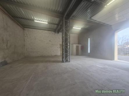 Pronájem skladovací prostor, 120 m²