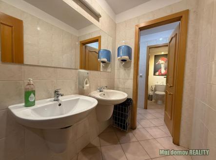 WhatsApp Image 2025-10-15 at 11.16.07.jpeg