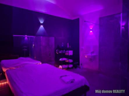 Pronájem obchodní prostor, 100 m²